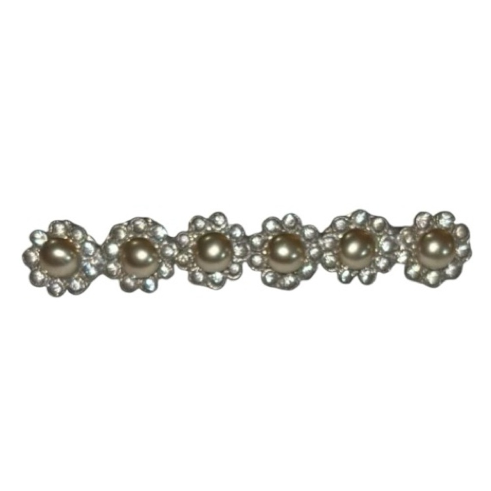 VINTAGE RHINESTONE AND FAUX PEARL SILVER TONE PIN